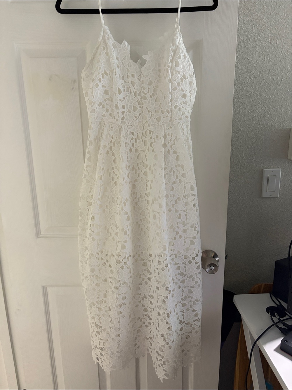Astr White Lace Spaghetti-Strap Midi Dress